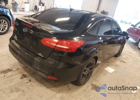 2016 Ford Focus Se z USA, uszkodzony, nr VIN 1FADP3F28GL406761